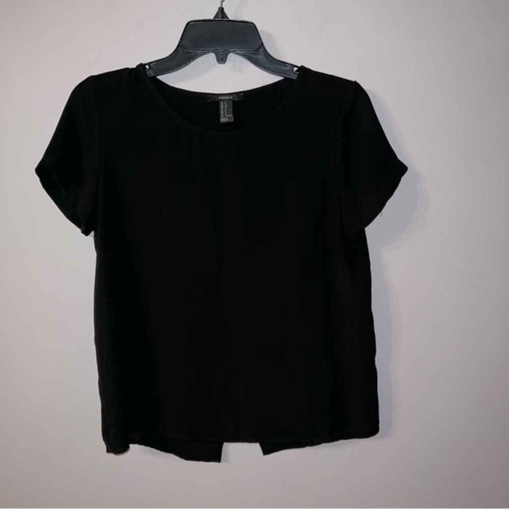 Black shirt blouse small forever 21 with cris cross open back